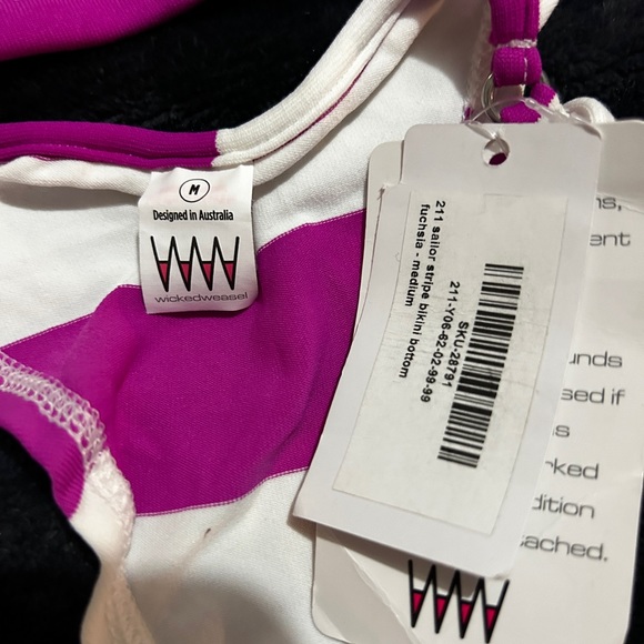 Wicked Weasel 2 piece. Bottom size medium. Top size small - Picture 3 of 5